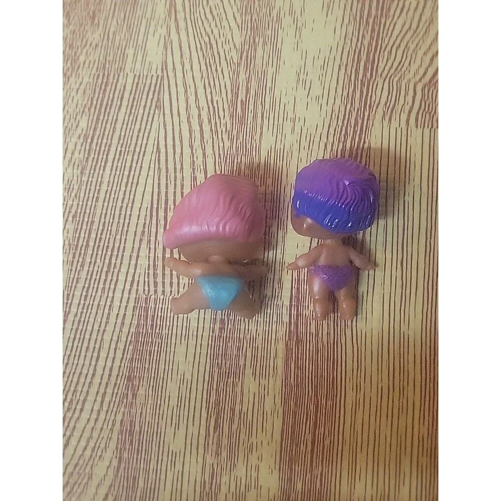 LOL Color Change 2 Lot Lil Sisters Doll